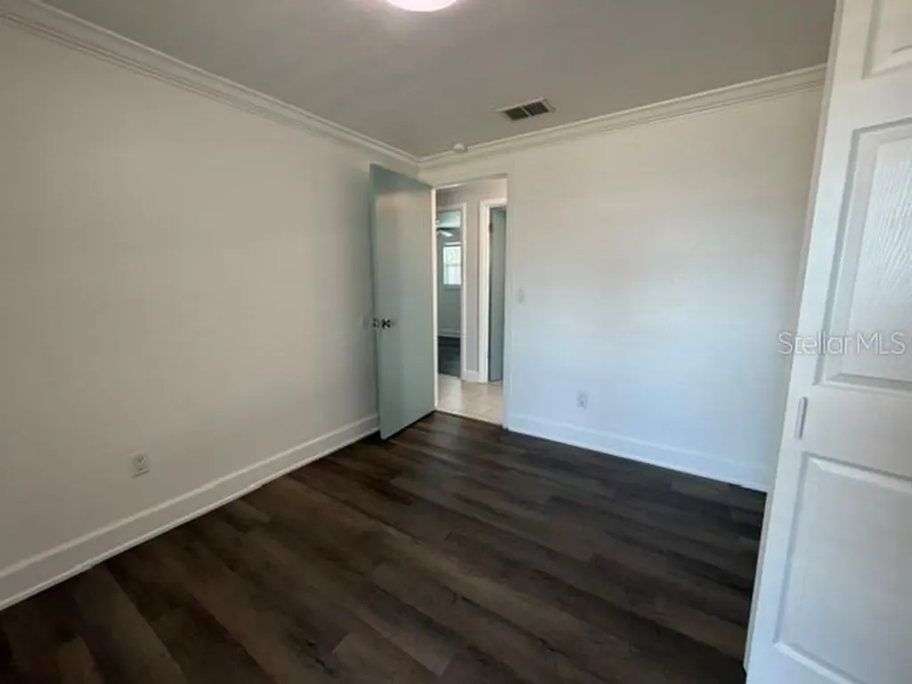 7904 Woodvine Circle Tampa FL 33615