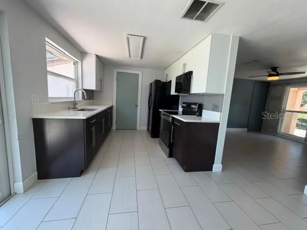7904 Woodvine Circle Tampa FL 33615
