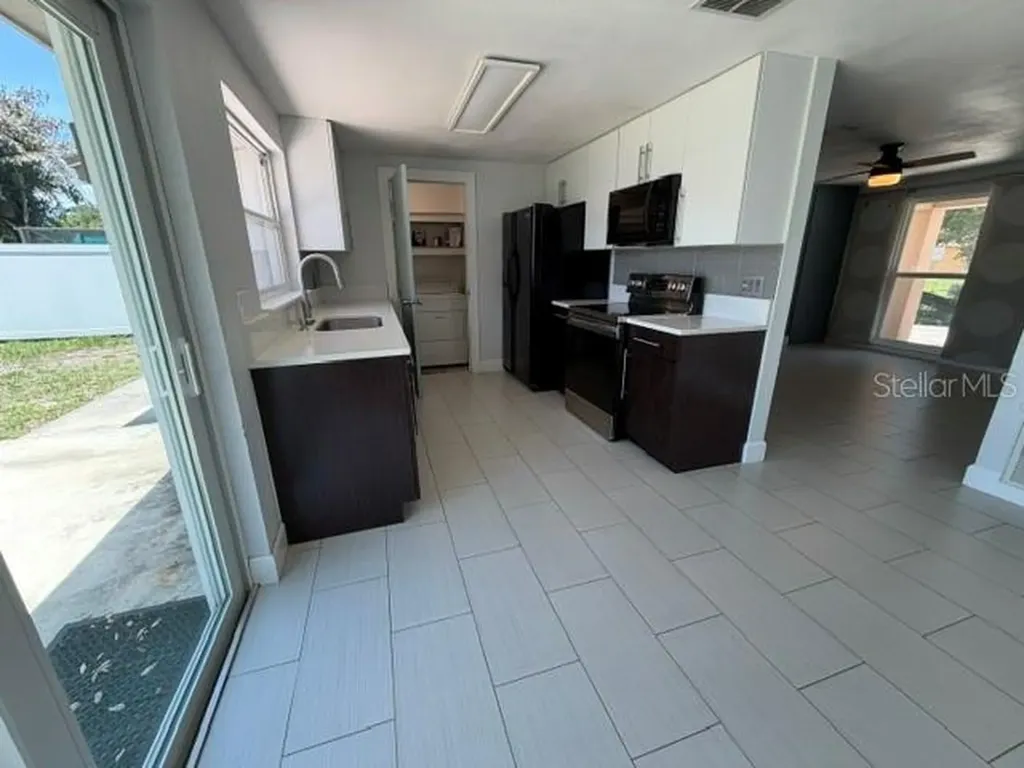 7904 Woodvine Circle Tampa FL 33615