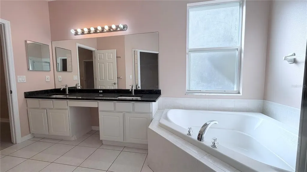 4712 Mapletree Loop Wesley Chapel FL 33544