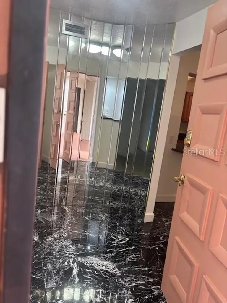 510 Orange Drive Altamonte Springs FL 32701