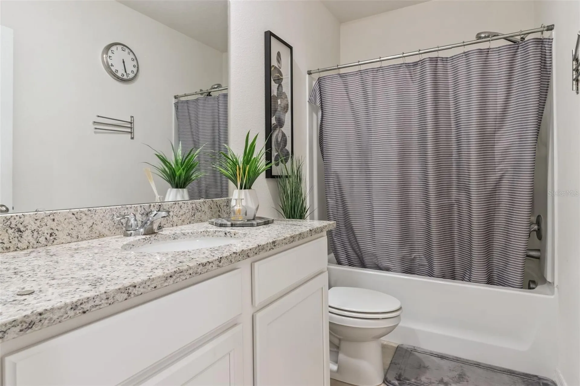 1707 Wooden Street Davenport FL 33837