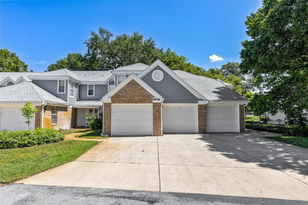 2367 Coach House Boulevard Orlando FL 32812