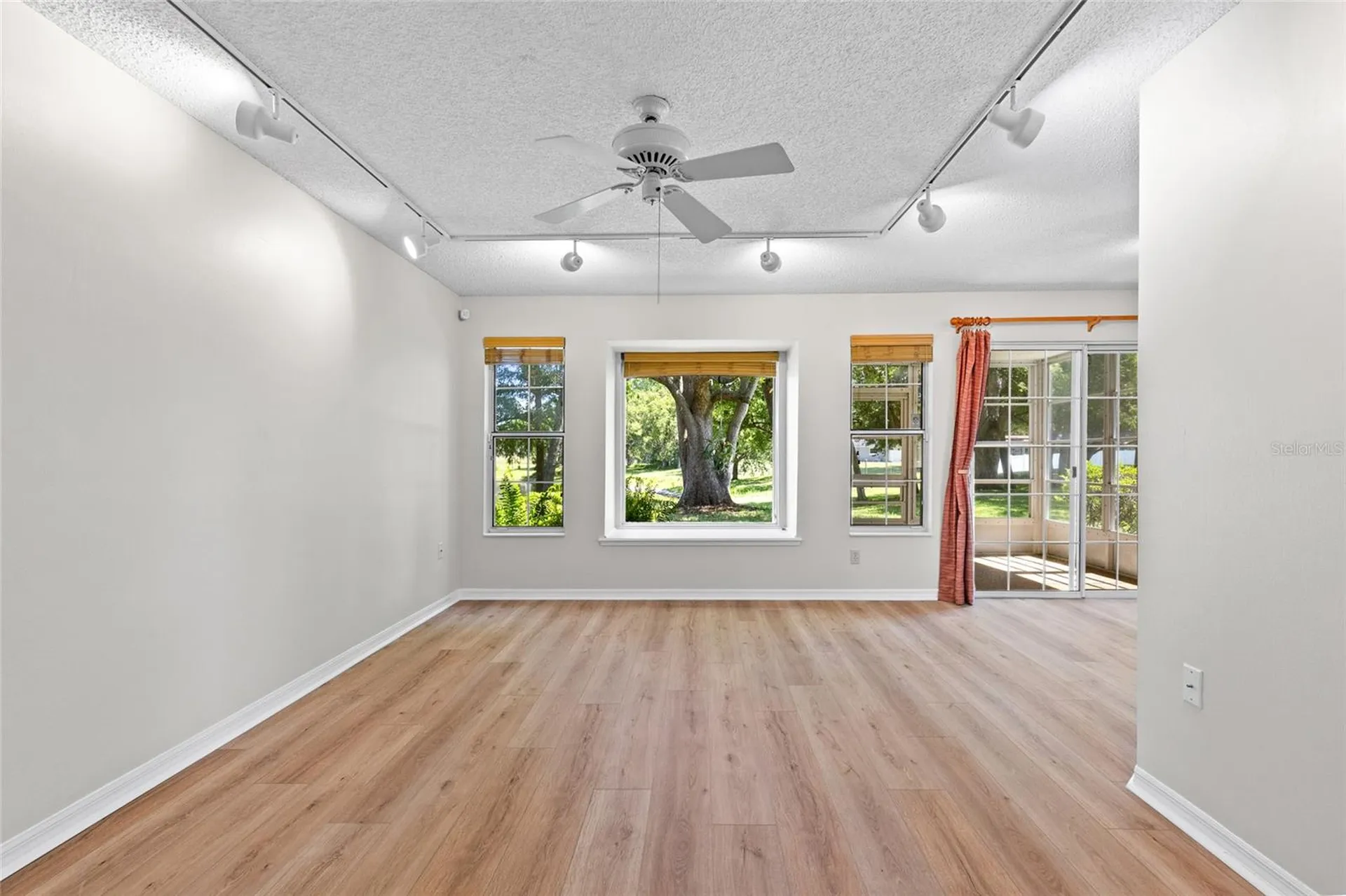 2367 Coach House Boulevard Orlando FL 32812