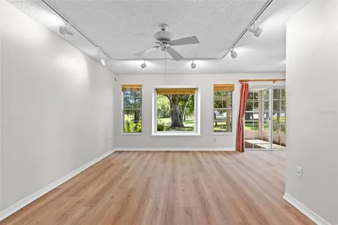 2367 Coach House Boulevard Orlando FL 32812