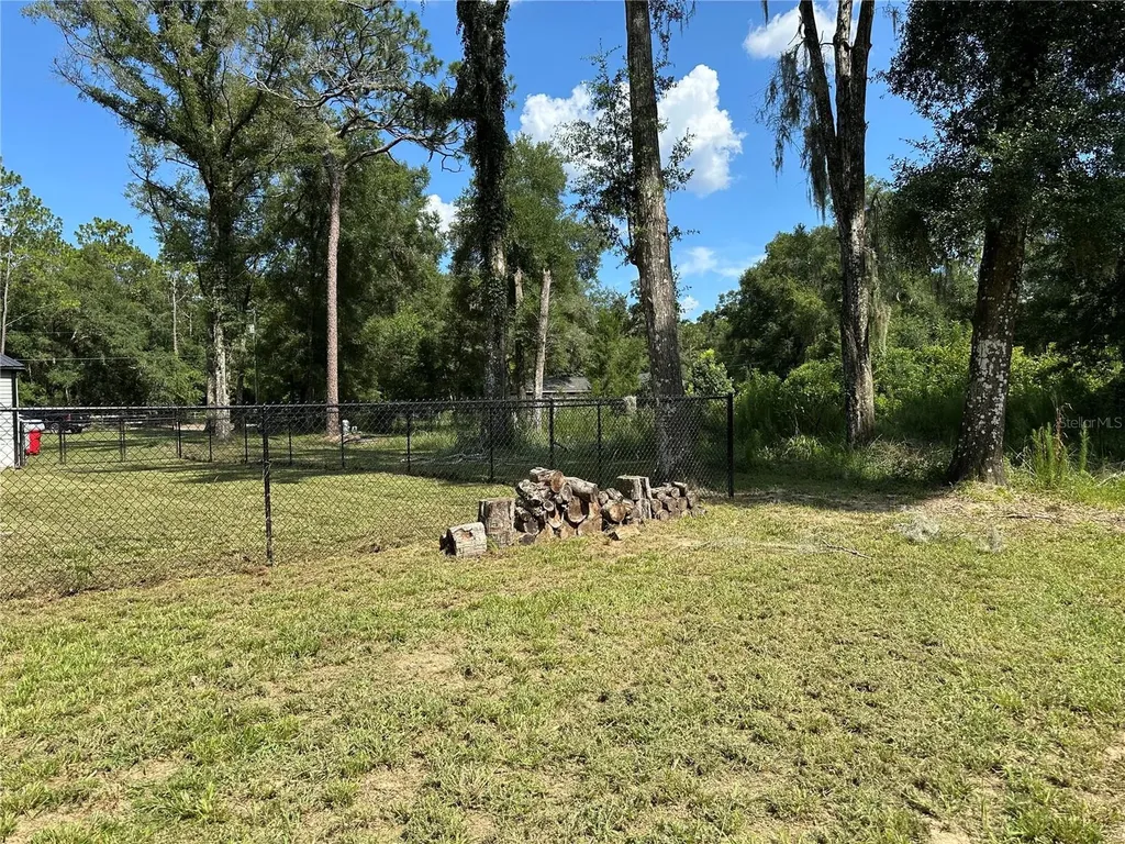 11882 SW 58th Street Webster FL 33597
