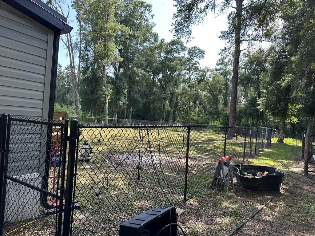 11882 SW 58th Street Webster FL 33597