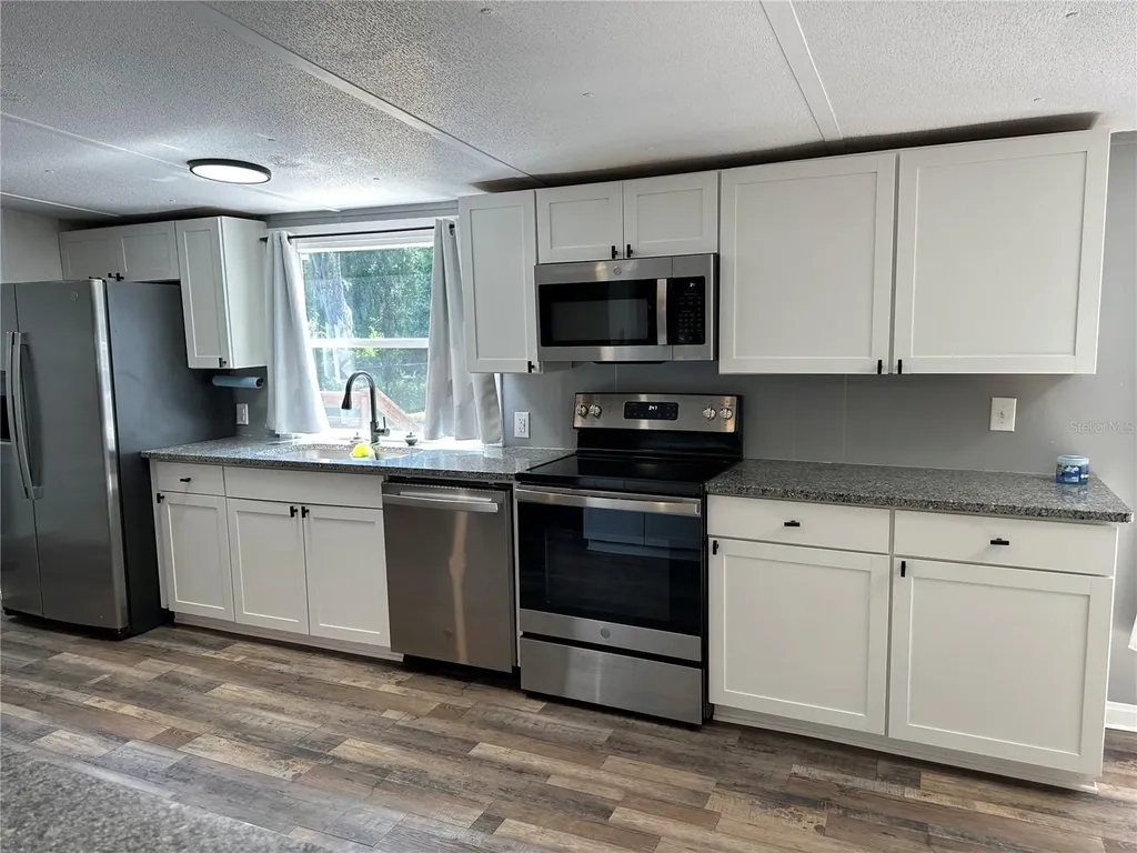 11882 SW 58th Street Webster FL 33597