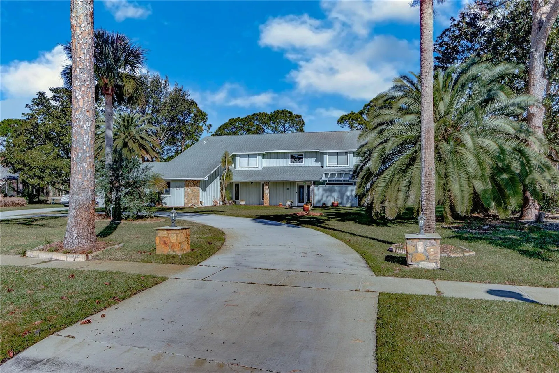 932 Pelican Bay Drive Daytona Beach FL 32119