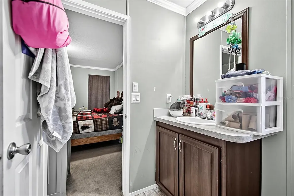 123 Magnolia Drive Satsuma FL 32189