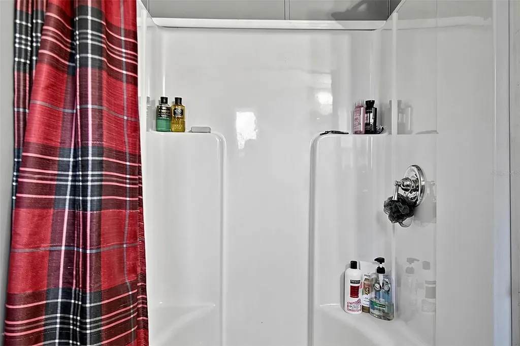 123 Magnolia Drive Satsuma FL 32189