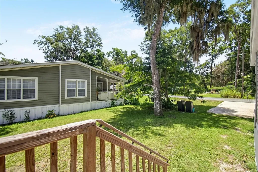123 Magnolia Drive Satsuma FL 32189