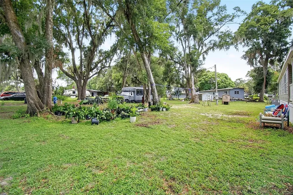 123 Magnolia Drive Satsuma FL 32189