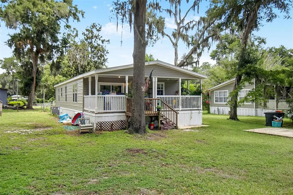 123 Magnolia Drive Satsuma FL 32189