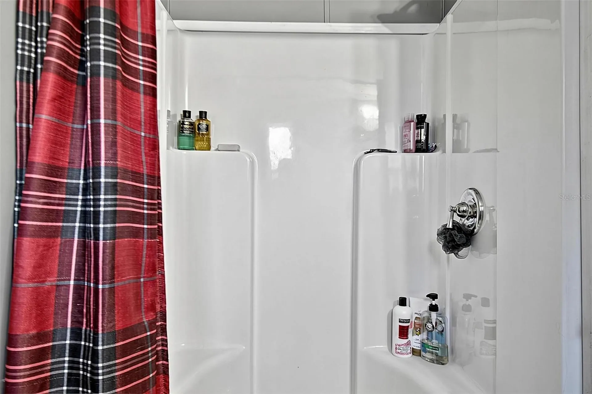 123 Magnolia Drive Satsuma FL 32189