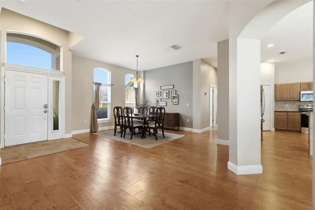 4704 Red Warbler Lane Valrico FL 33596