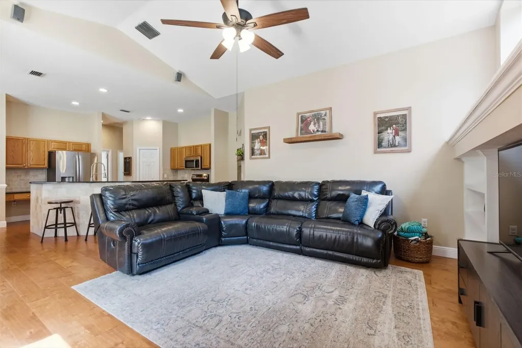 4704 Red Warbler Lane Valrico FL 33596