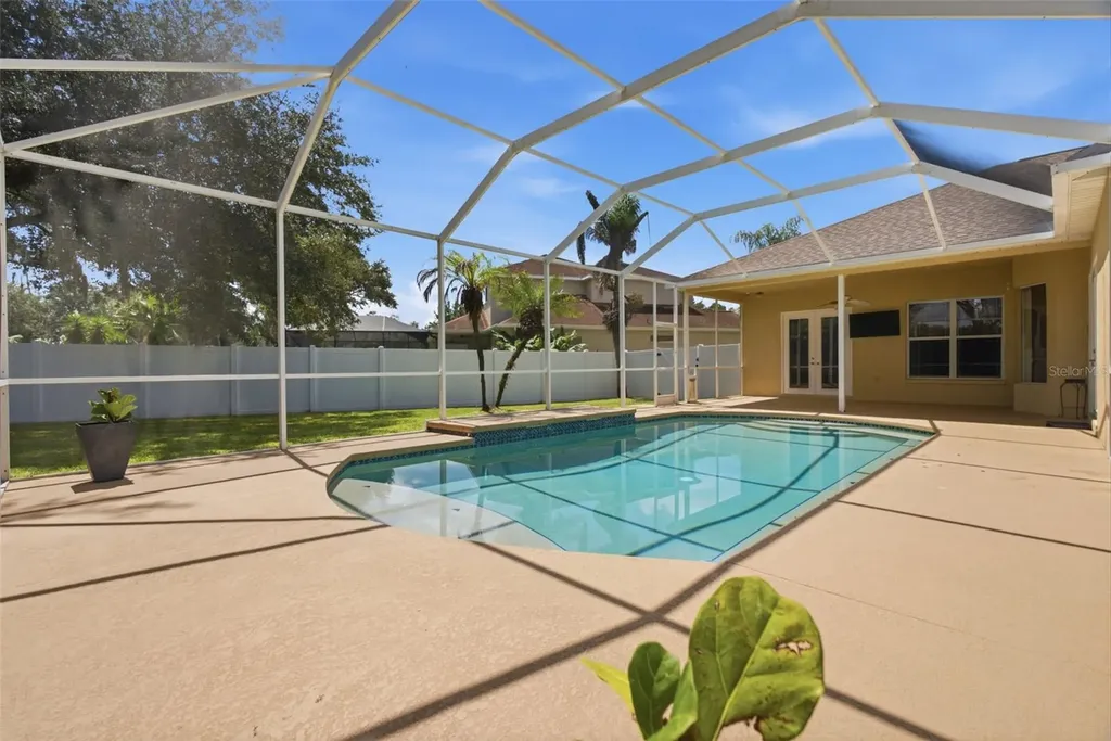 4704 Red Warbler Lane Valrico FL 33596