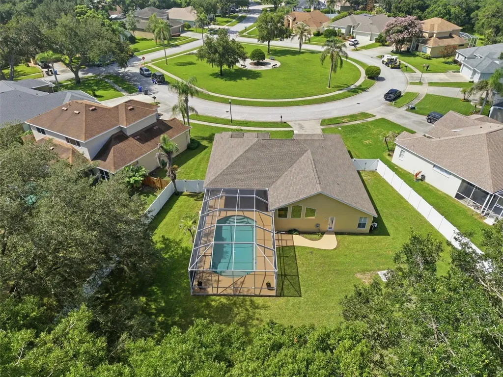4704 Red Warbler Lane Valrico FL 33596