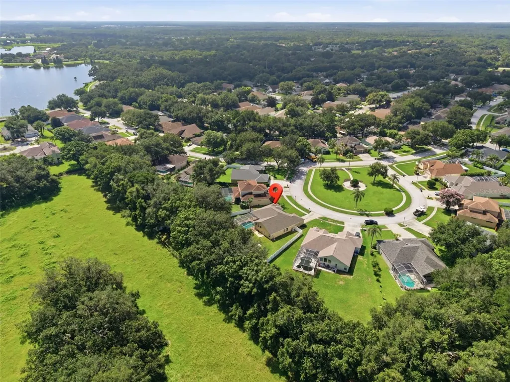 4704 Red Warbler Lane Valrico FL 33596