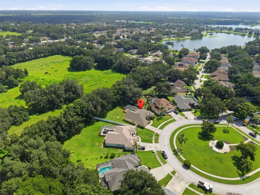 4704 Red Warbler Lane Valrico FL 33596