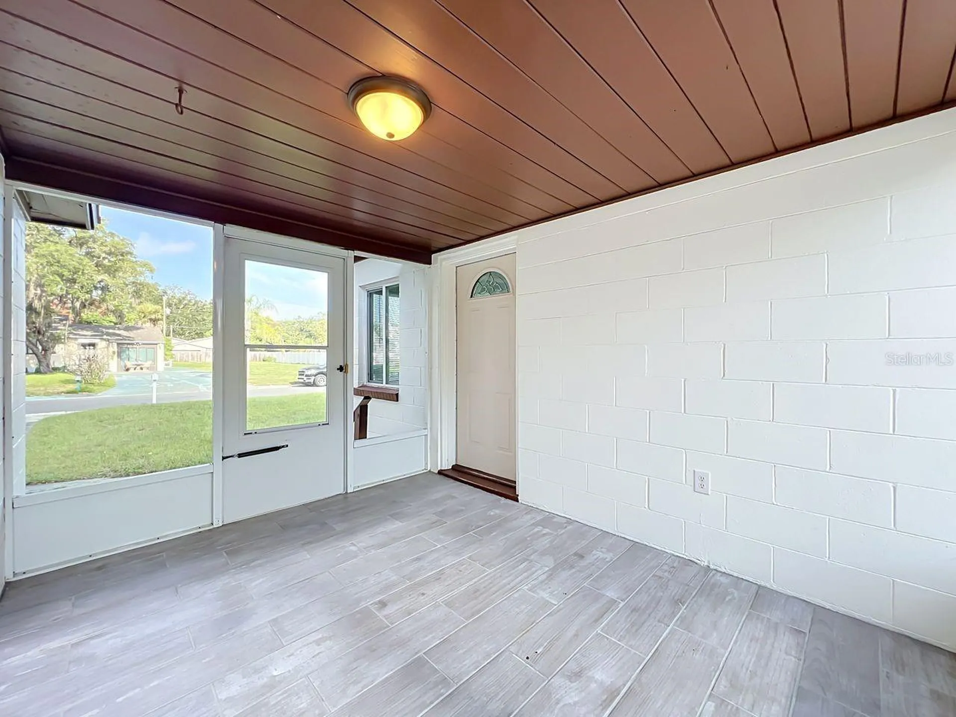 2437 S Myrtle Avenue Sanford FL 32771