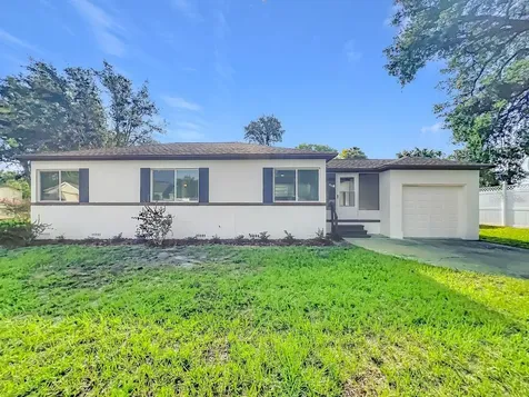 2437 S Myrtle Avenue Sanford FL 32771
