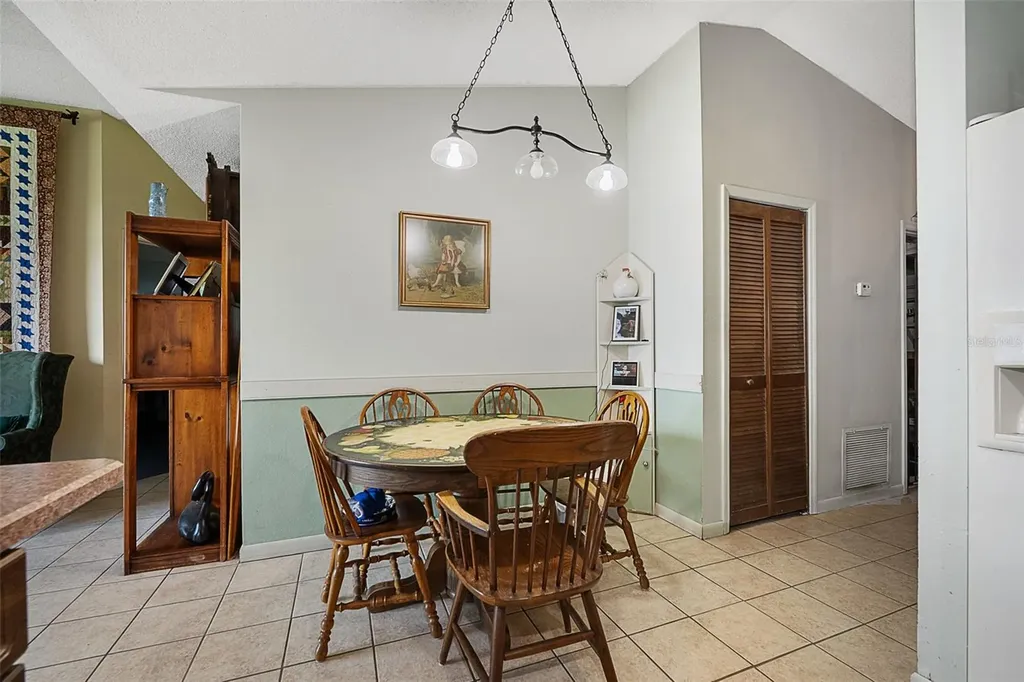 2372 Mitchell Island Road Deltona FL 32738