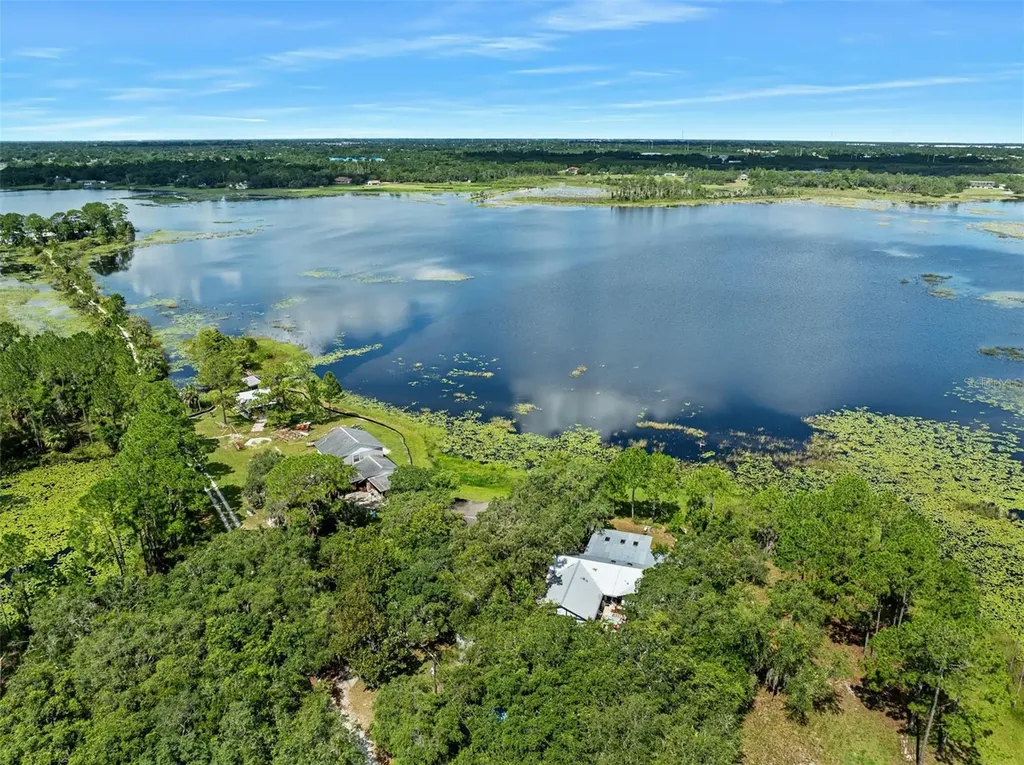 2372 Mitchell Island Road Deltona FL 32738