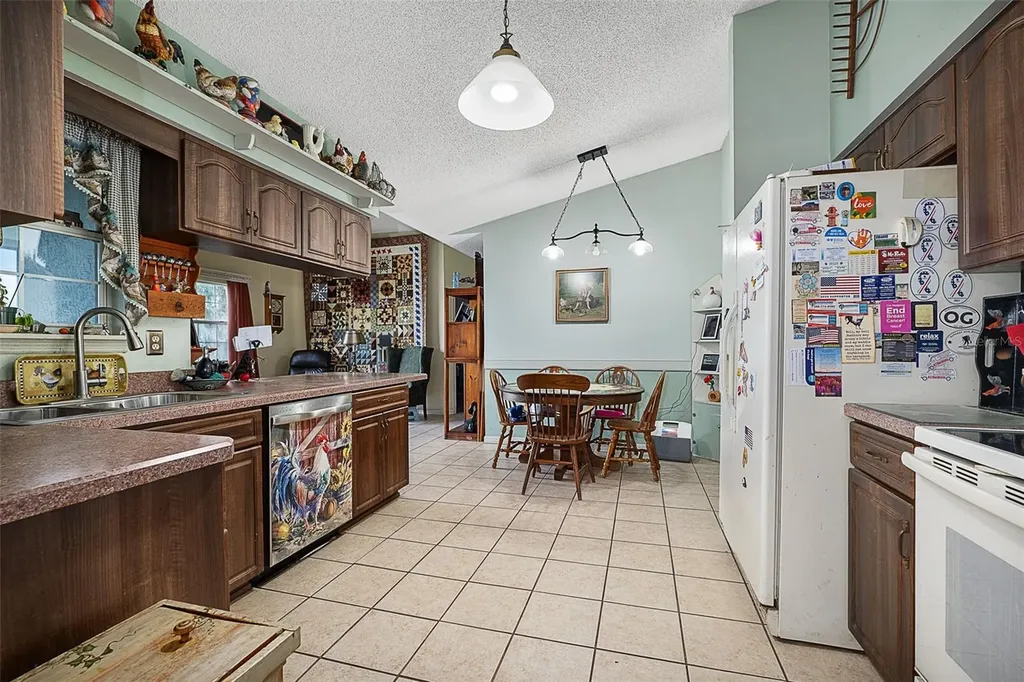 2372 Mitchell Island Road Deltona FL 32738