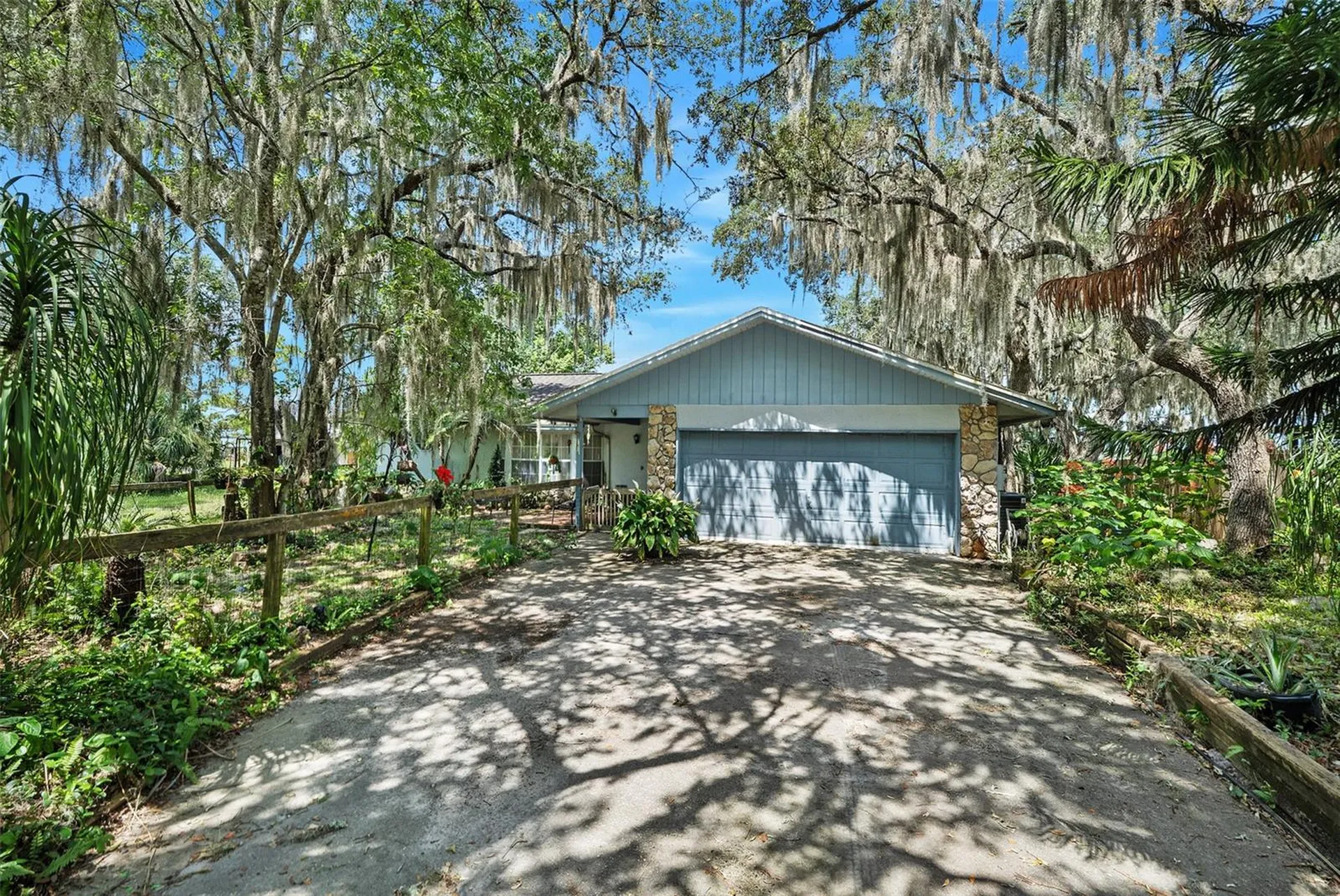 2372 Mitchell Island Road Deltona FL 32738