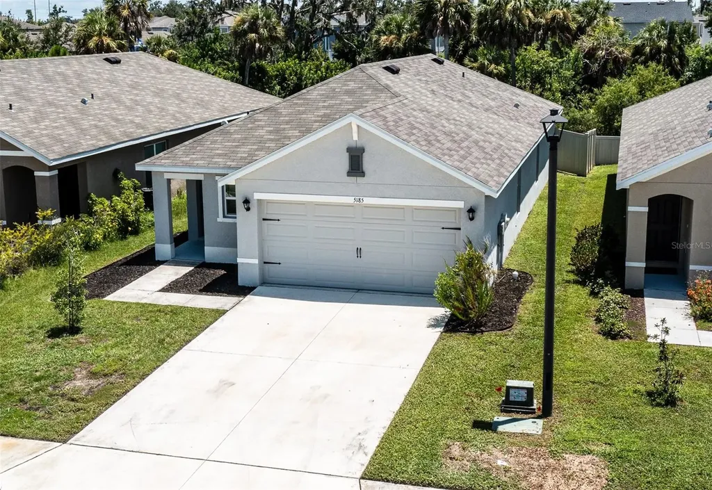 5185 Rocky Coast Place Palmetto FL 34221