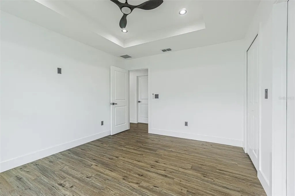 4250 Oak Bluff Avenue Holiday FL 34691