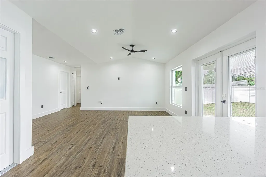 4250 Oak Bluff Avenue Holiday FL 34691