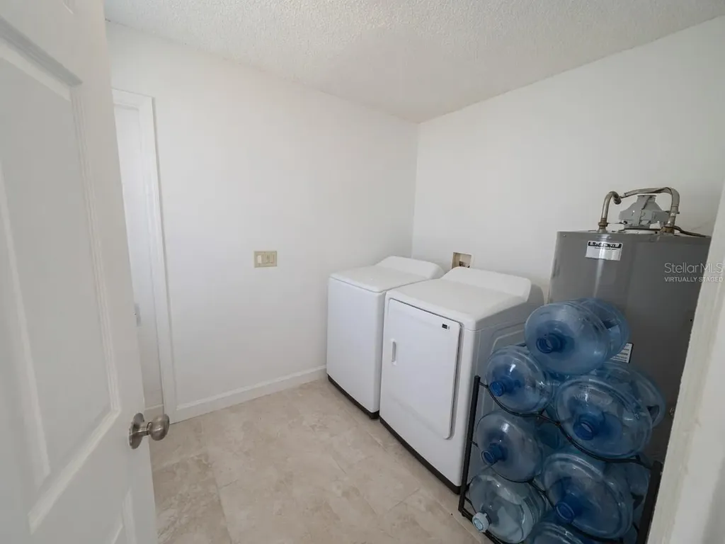 31 Deacon Jones Boulevard Orlando FL 32810