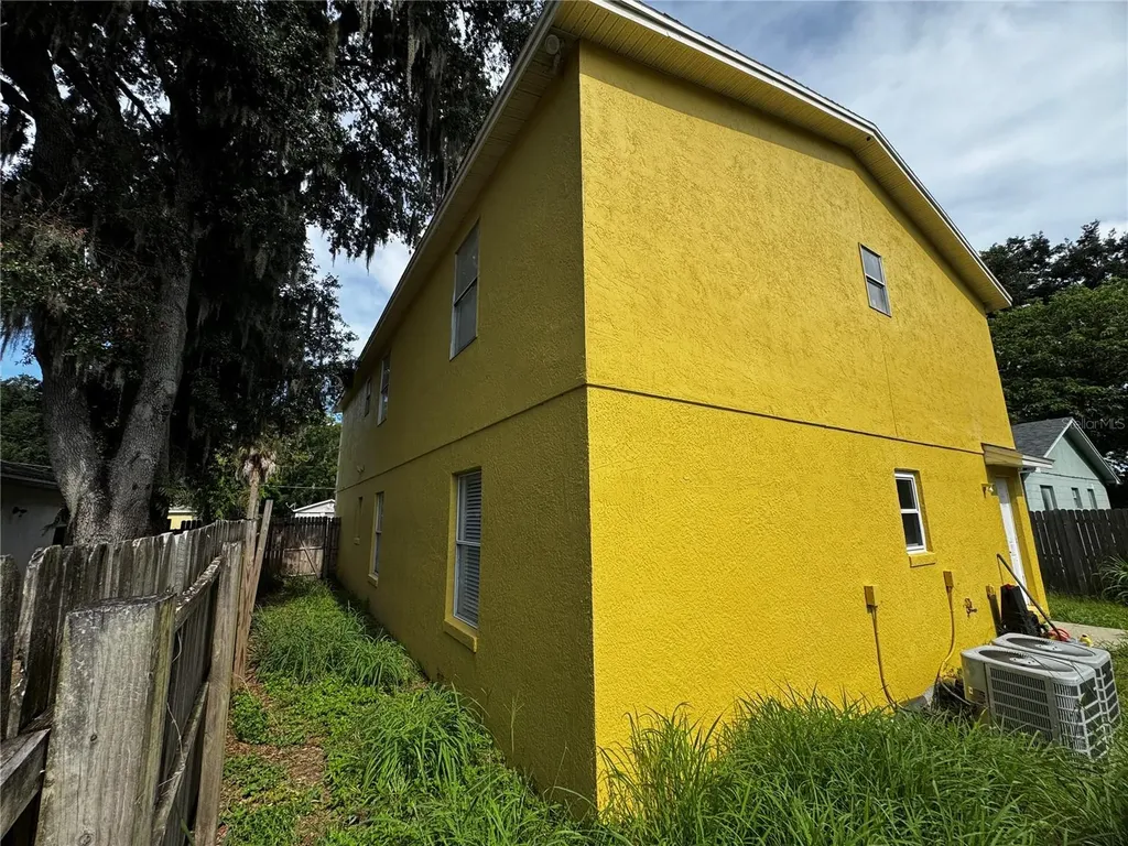 31 Deacon Jones Boulevard Orlando FL 32810