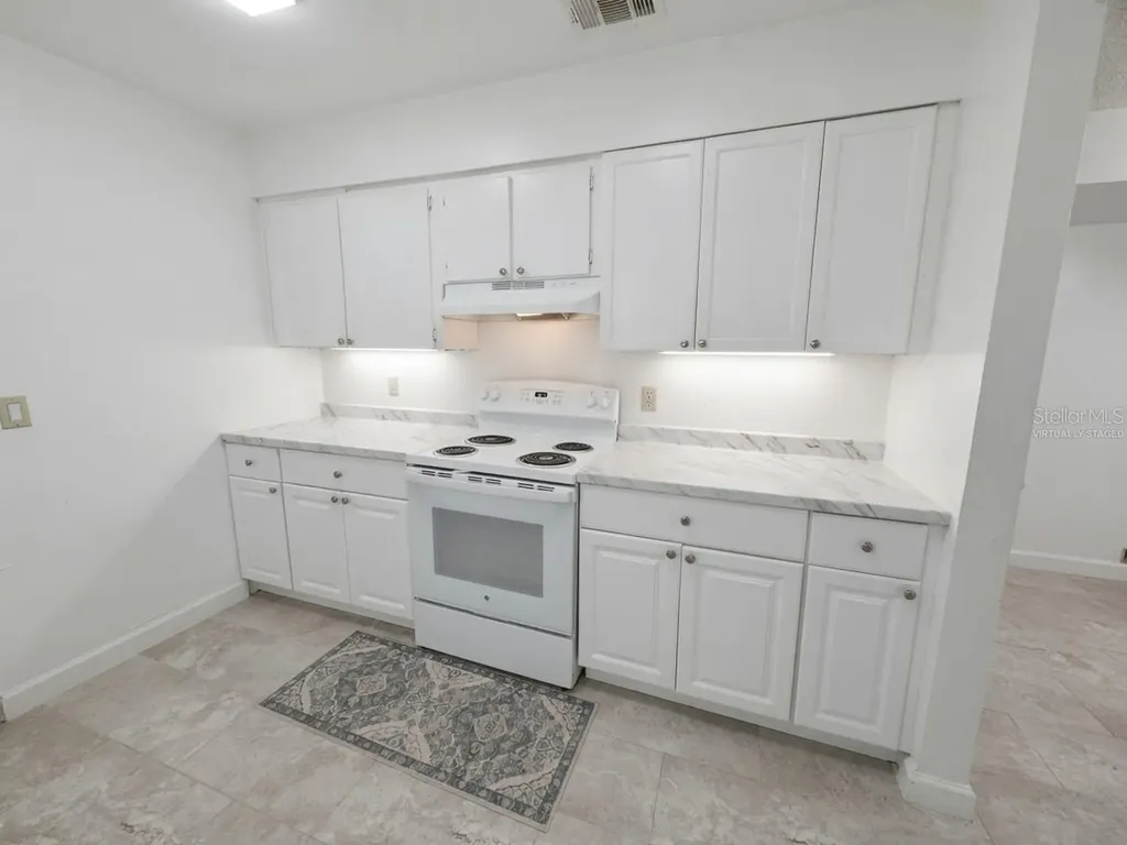 31 Deacon Jones Boulevard Orlando FL 32810