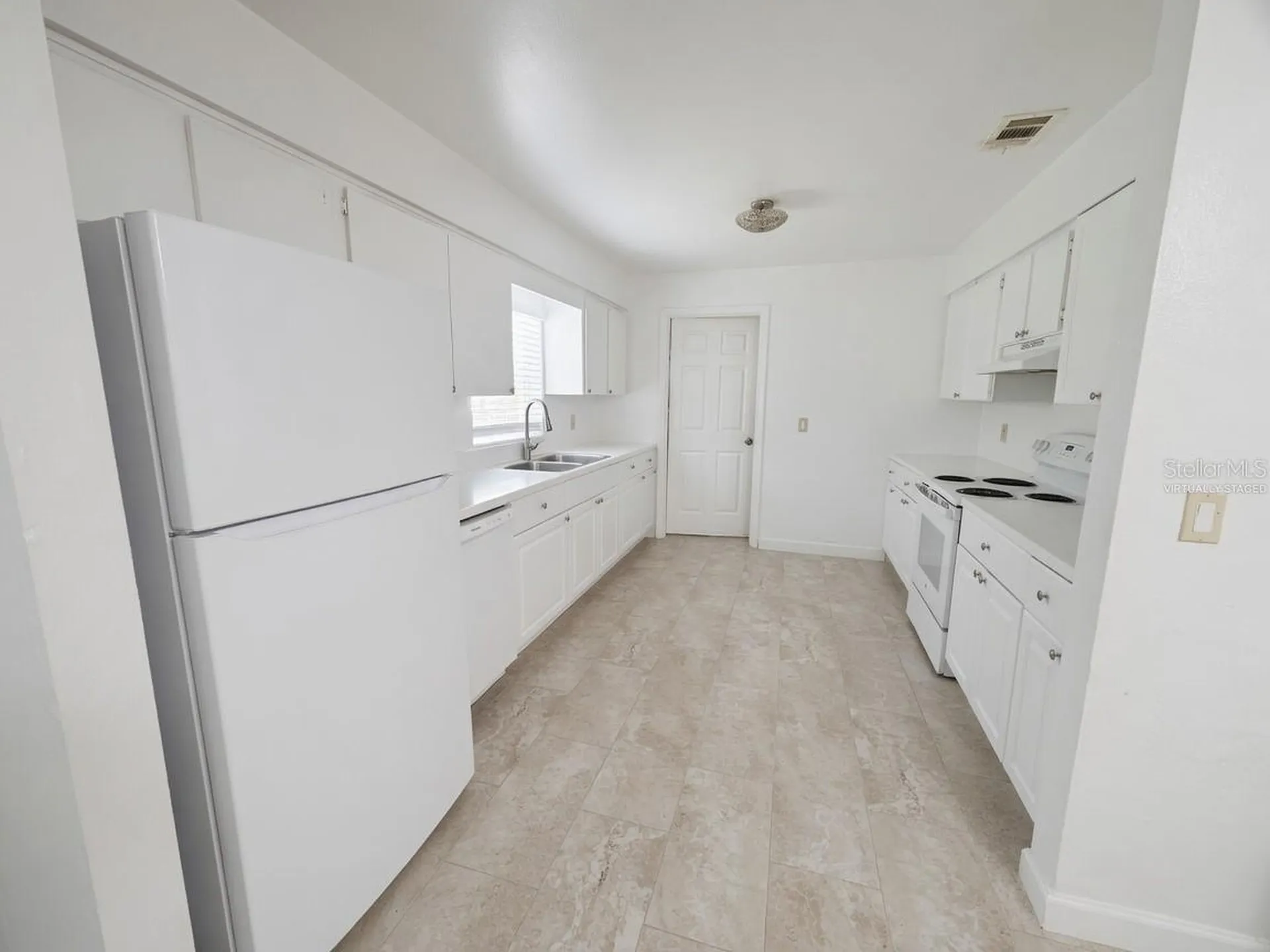 31 Deacon Jones Boulevard Orlando FL 32810
