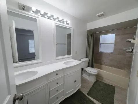 31 Deacon Jones Boulevard Orlando FL 32810
