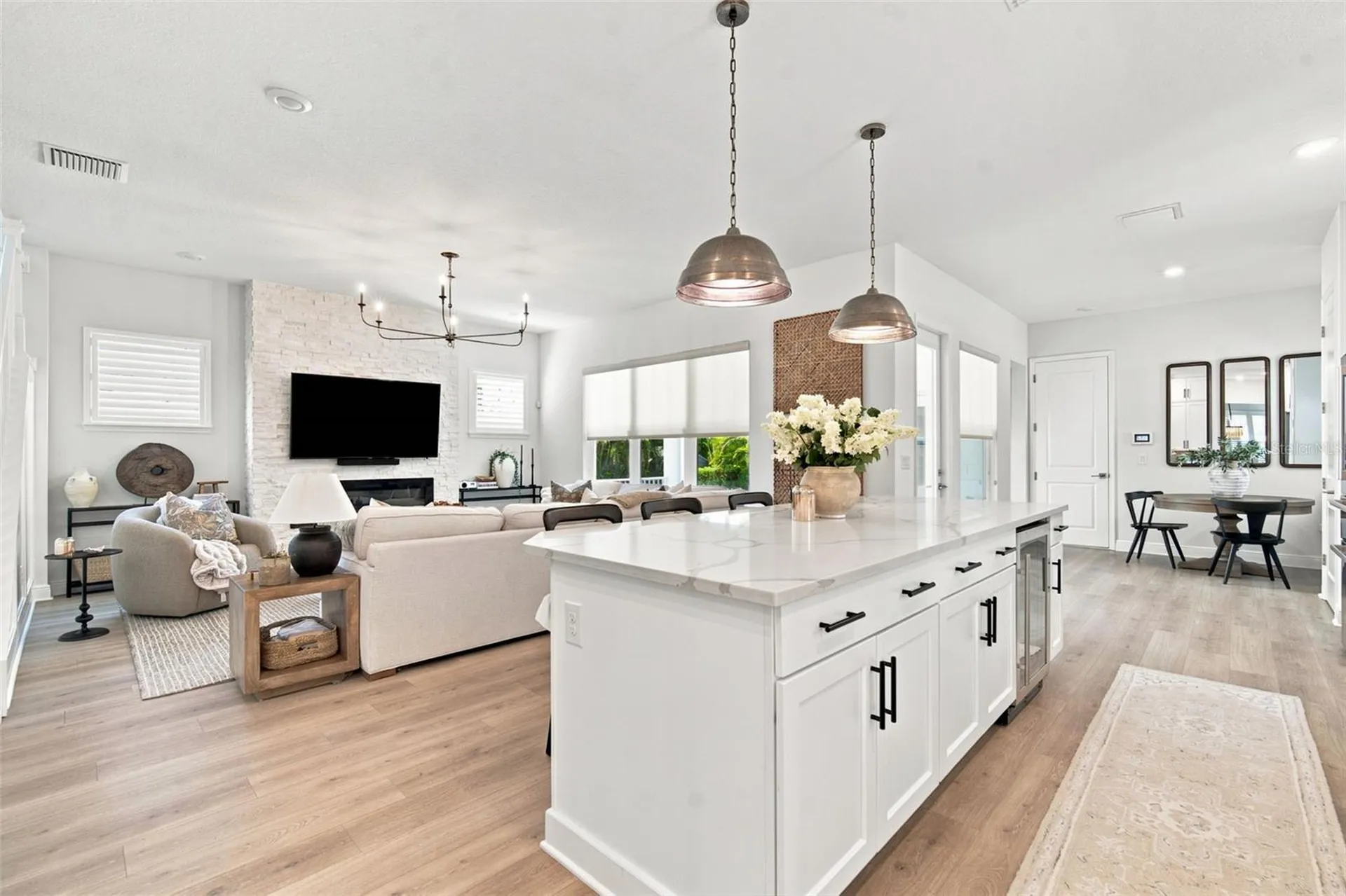 312 35th Avenue NE St Petersburg FL 33704