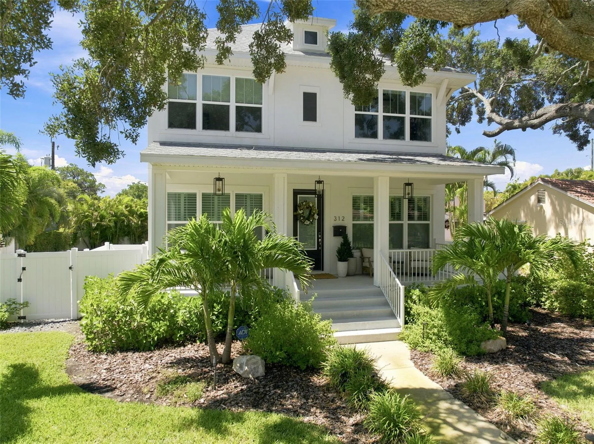 312 35th Avenue NE St Petersburg FL 33704
