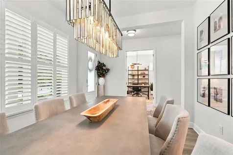 312 35th Avenue NE St Petersburg FL 33704
