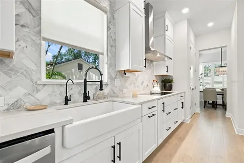 312 35th Avenue NE St Petersburg FL 33704