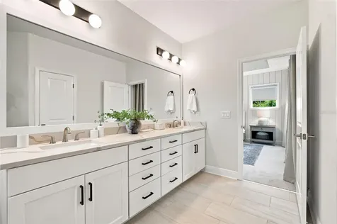312 35th Avenue NE St Petersburg FL 33704