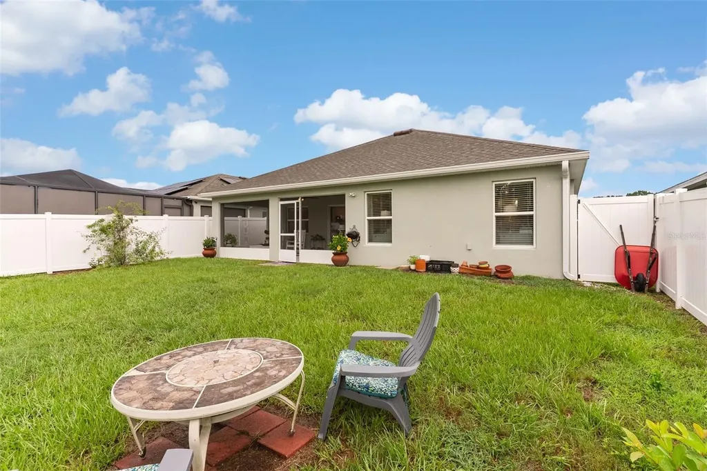 1944 Harvest Landing Circle Lakeland FL 33810