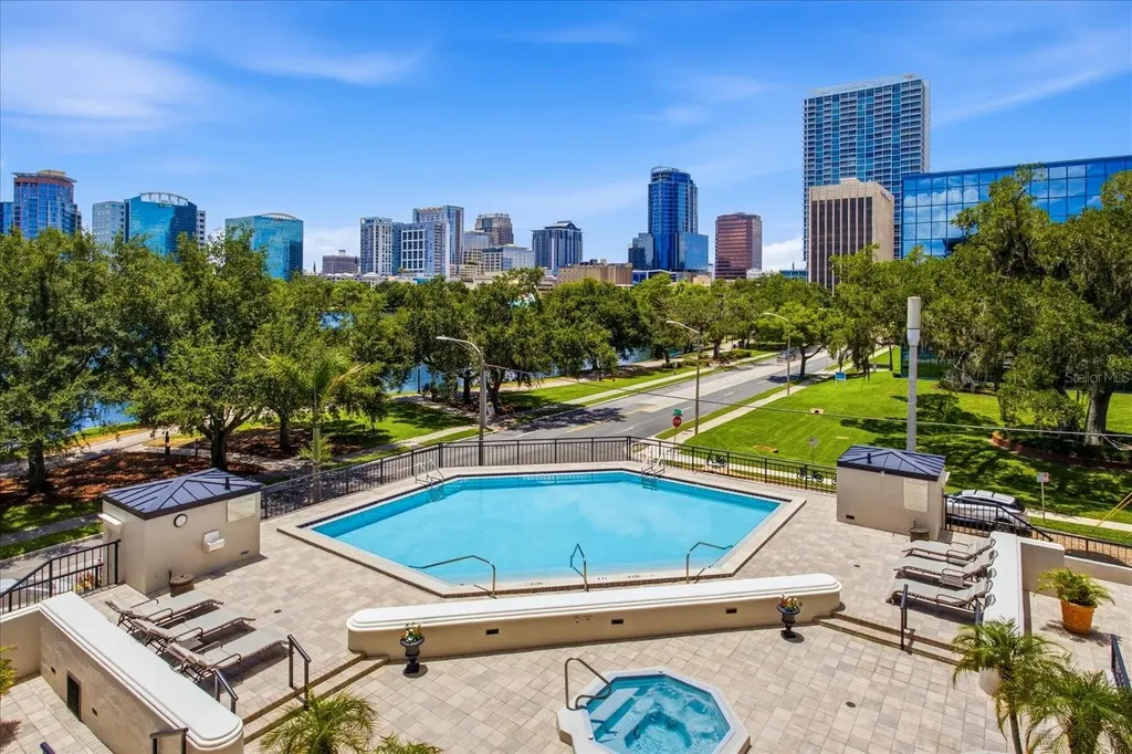 401 E Robinson Street Orlando FL 32801