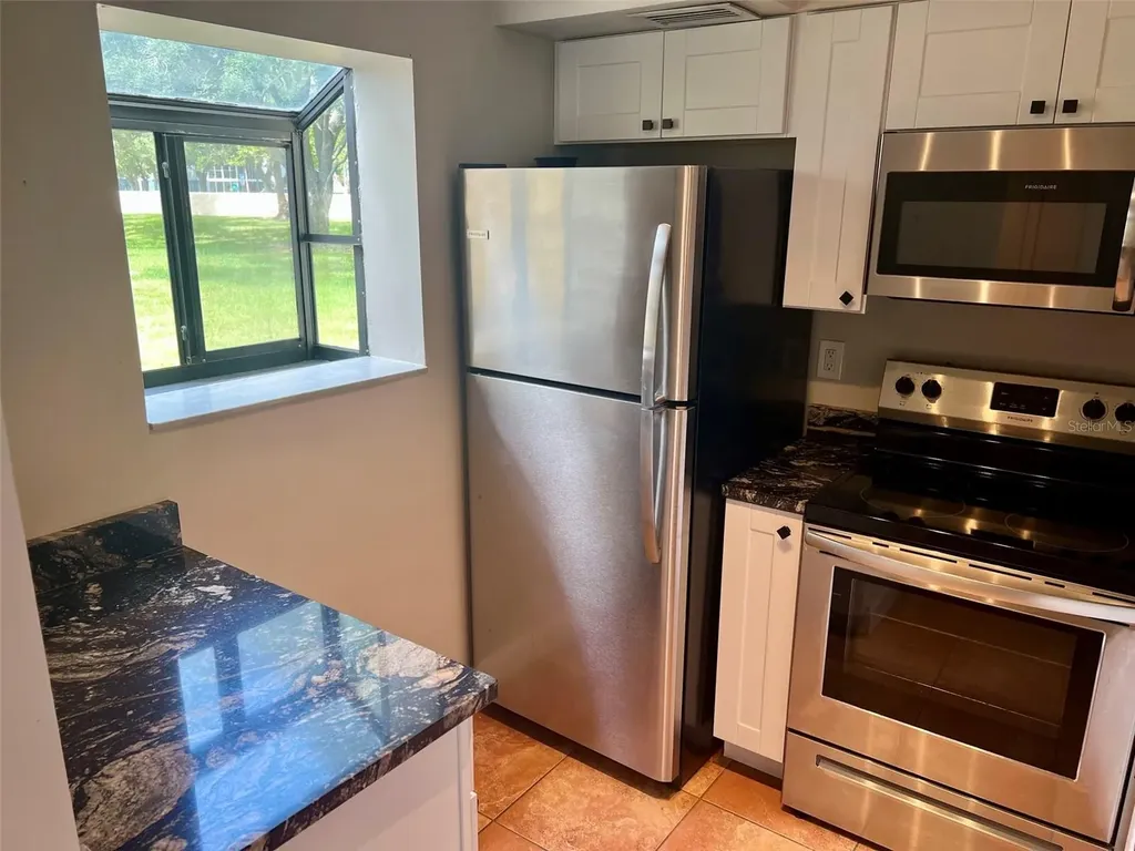 5769 Gardens Drive Sarasota FL 34243