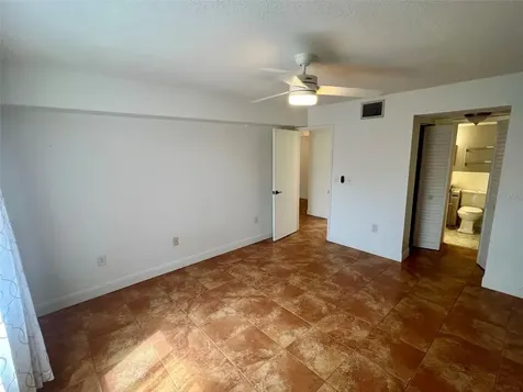 5769 Gardens Drive Sarasota FL 34243