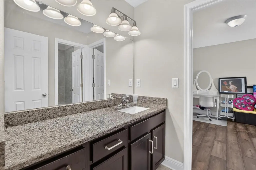 16220 Bayberry View Drive Lithia FL 33547