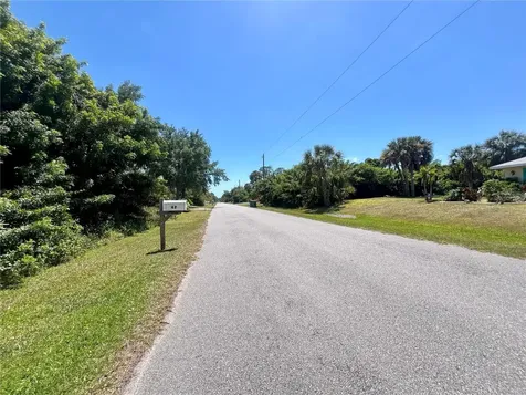 48 Ramblewood Street Port Charlotte FL 33953